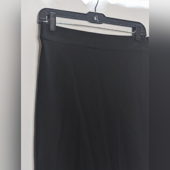 Bebe Skirt Black - Picture 2 of 8